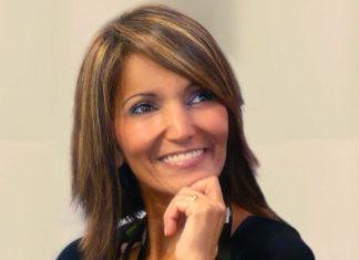 TOP Stylista: Laetitia Guenaou Laetitia Guenaou