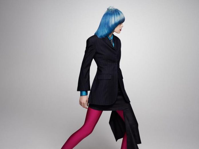 ColorZoom_EVA_SHOOT_01_220_V5-CMYK