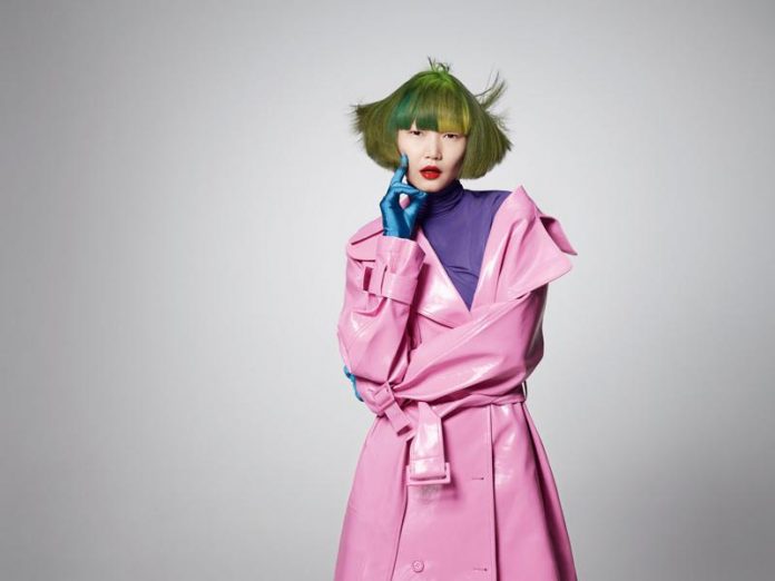 ColorZoom_GWEN_SHOOT_03_312_V7-CMYK