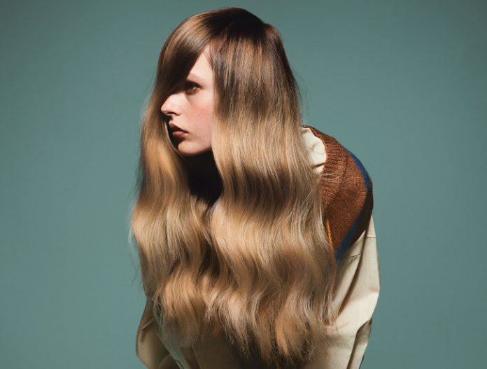 Włosy: Schwarzkopf Professional @ Essential Looks 2:2022